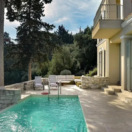 Apeiron By Paxosretreats Ozias